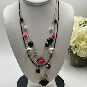 Betsey Johnson Triple Strand Black Pink Pearl Lip First Kiss First Date Necklace